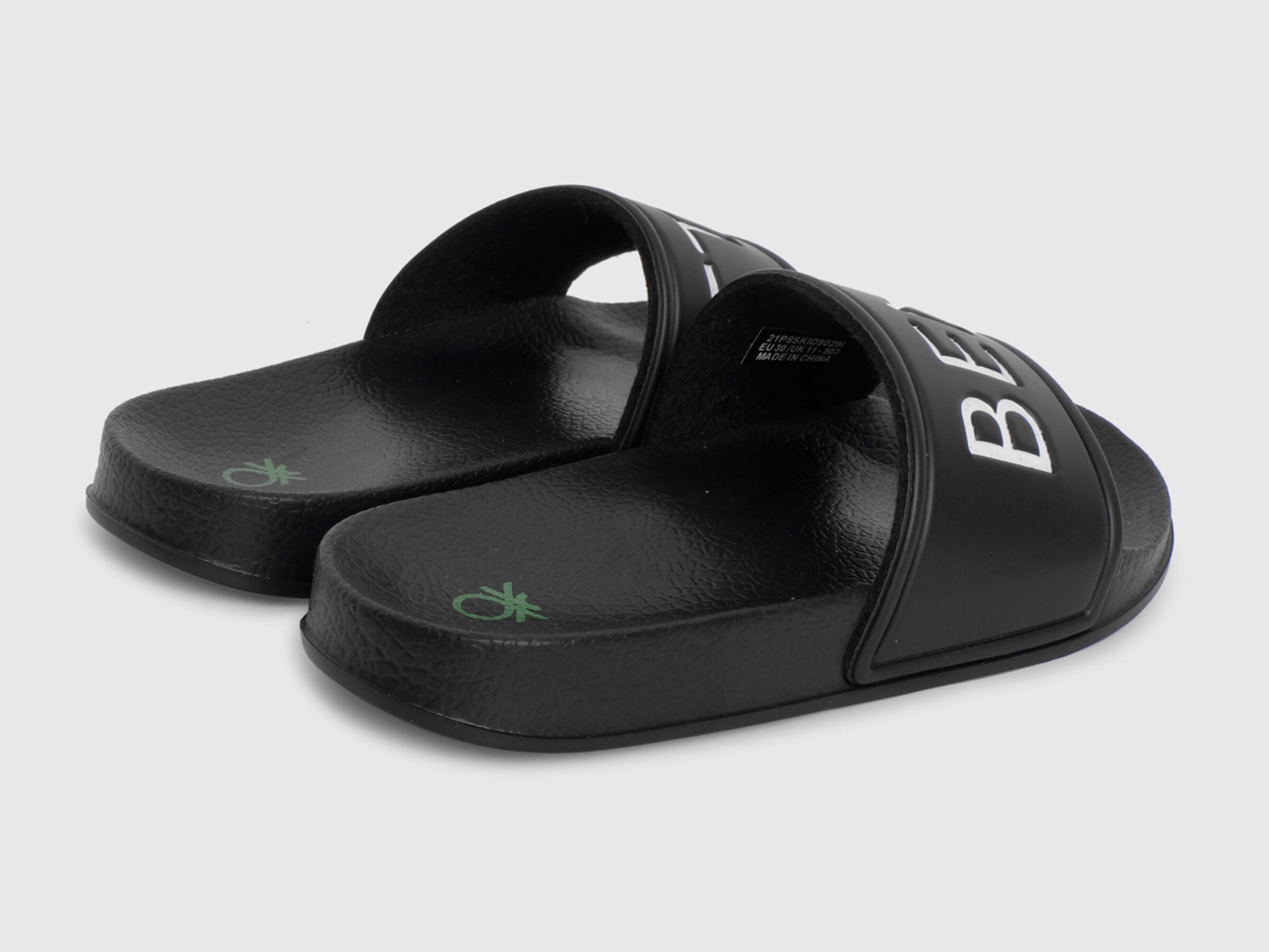 Slippers With Print image number 2