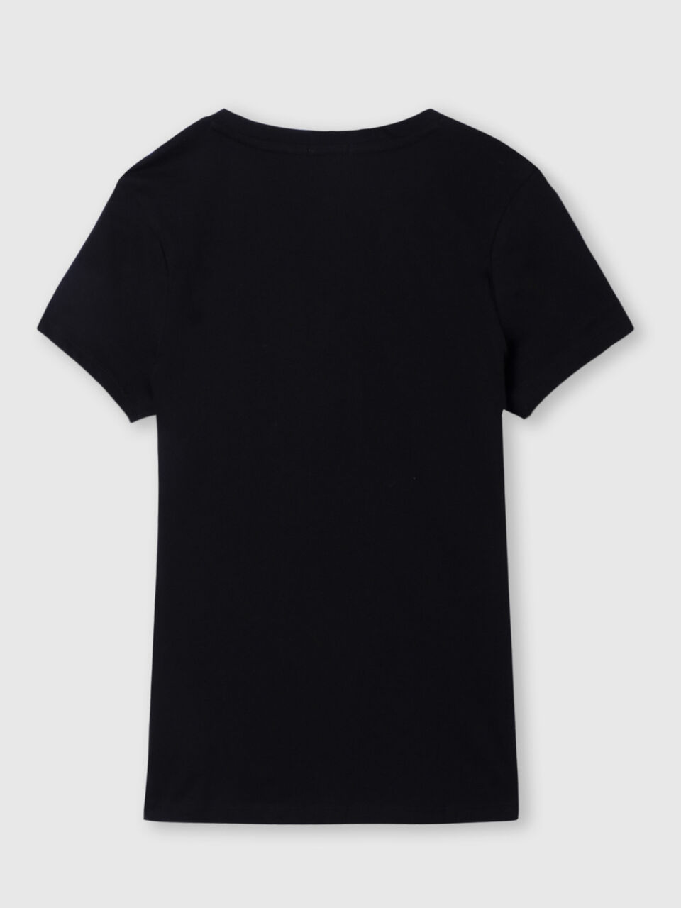 Basic V-Neck Tee with Logo image number 2