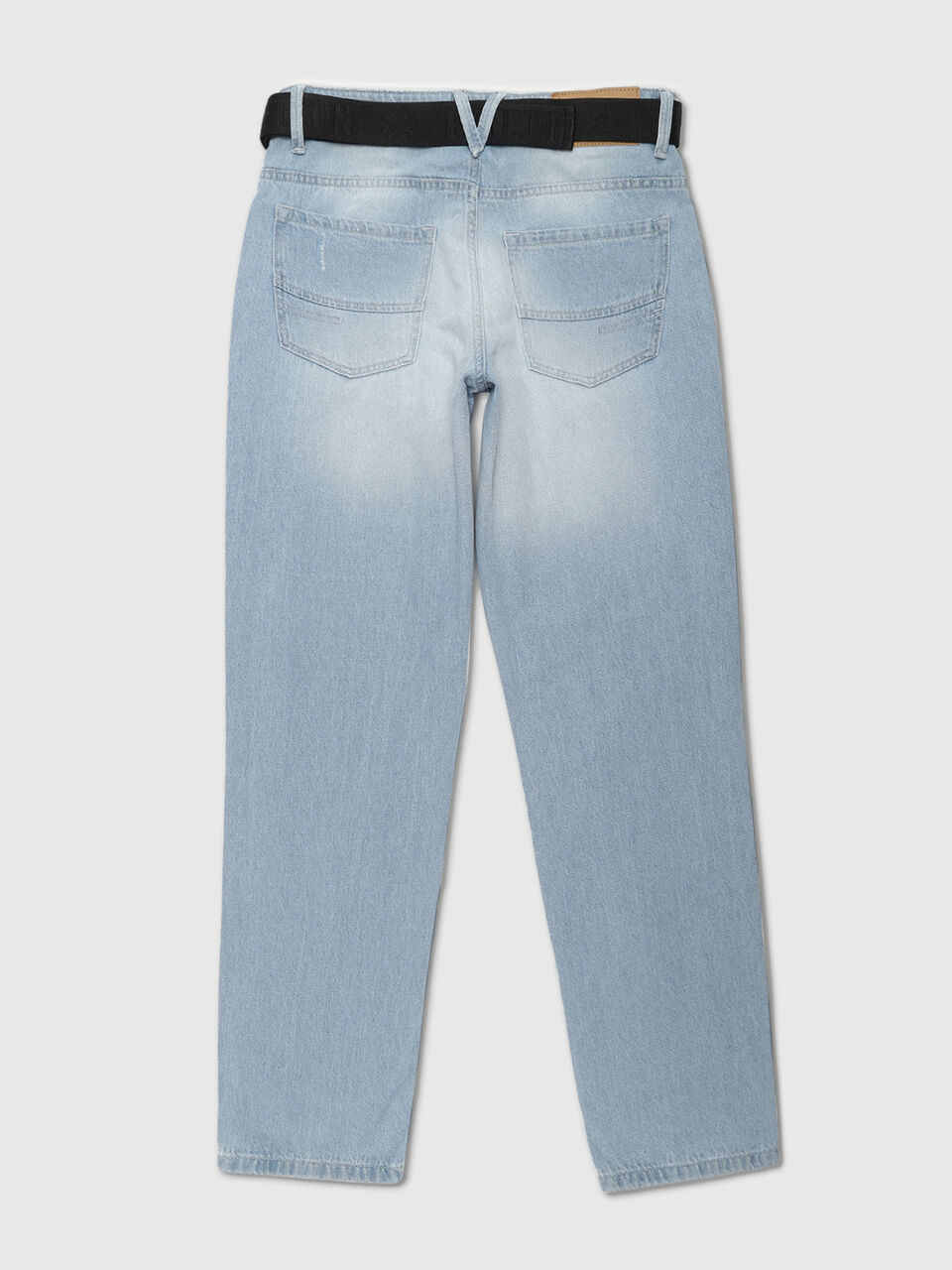 Baggy Fit Lt Blue With Belt Jeans image number 2