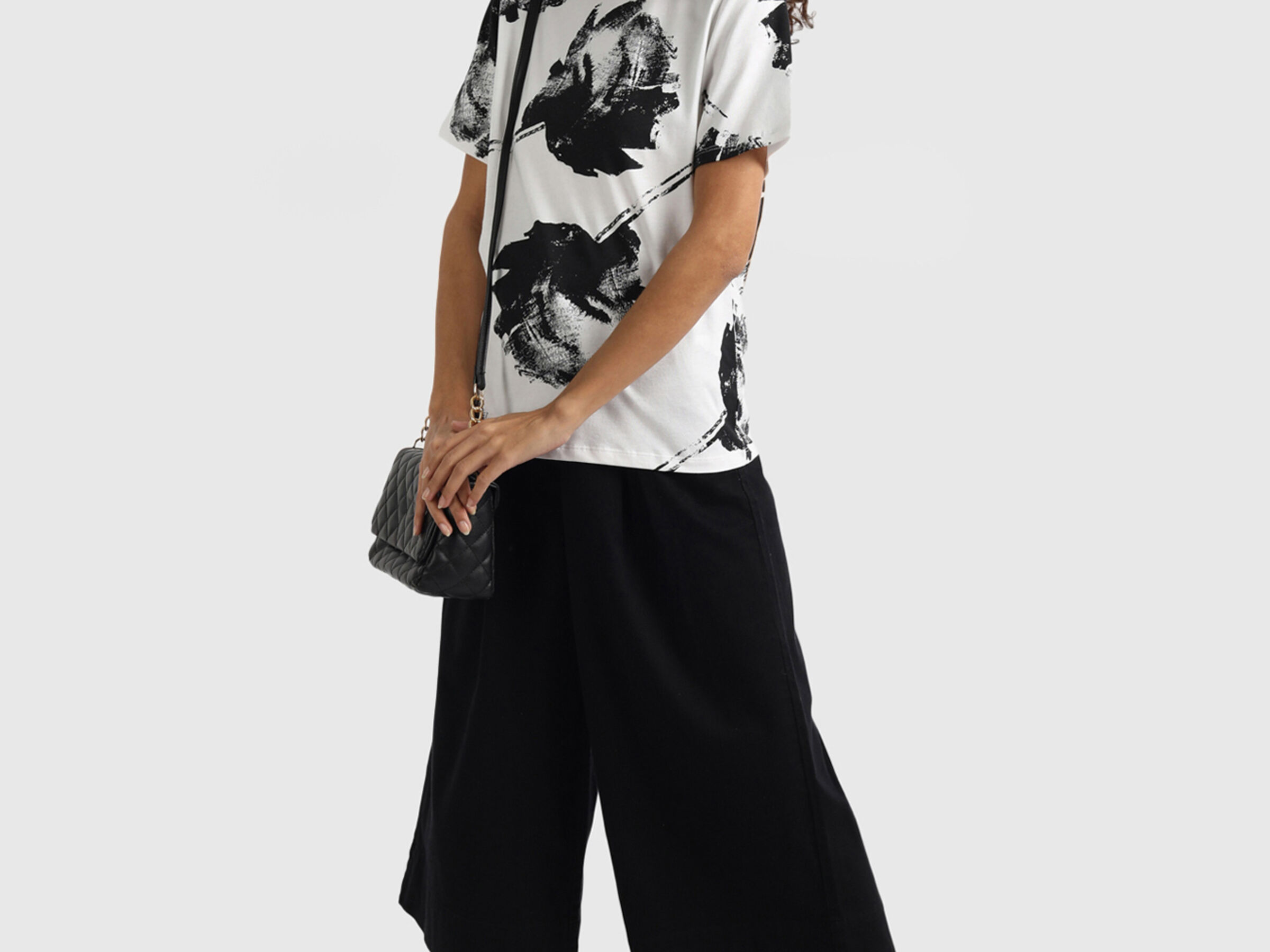 T-Shirt With Natural Vibes Print image number 3