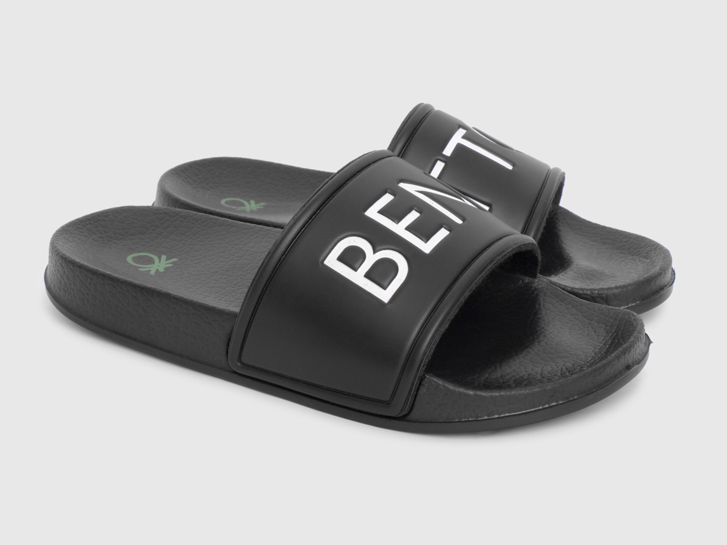 Slippers With Print image number 1