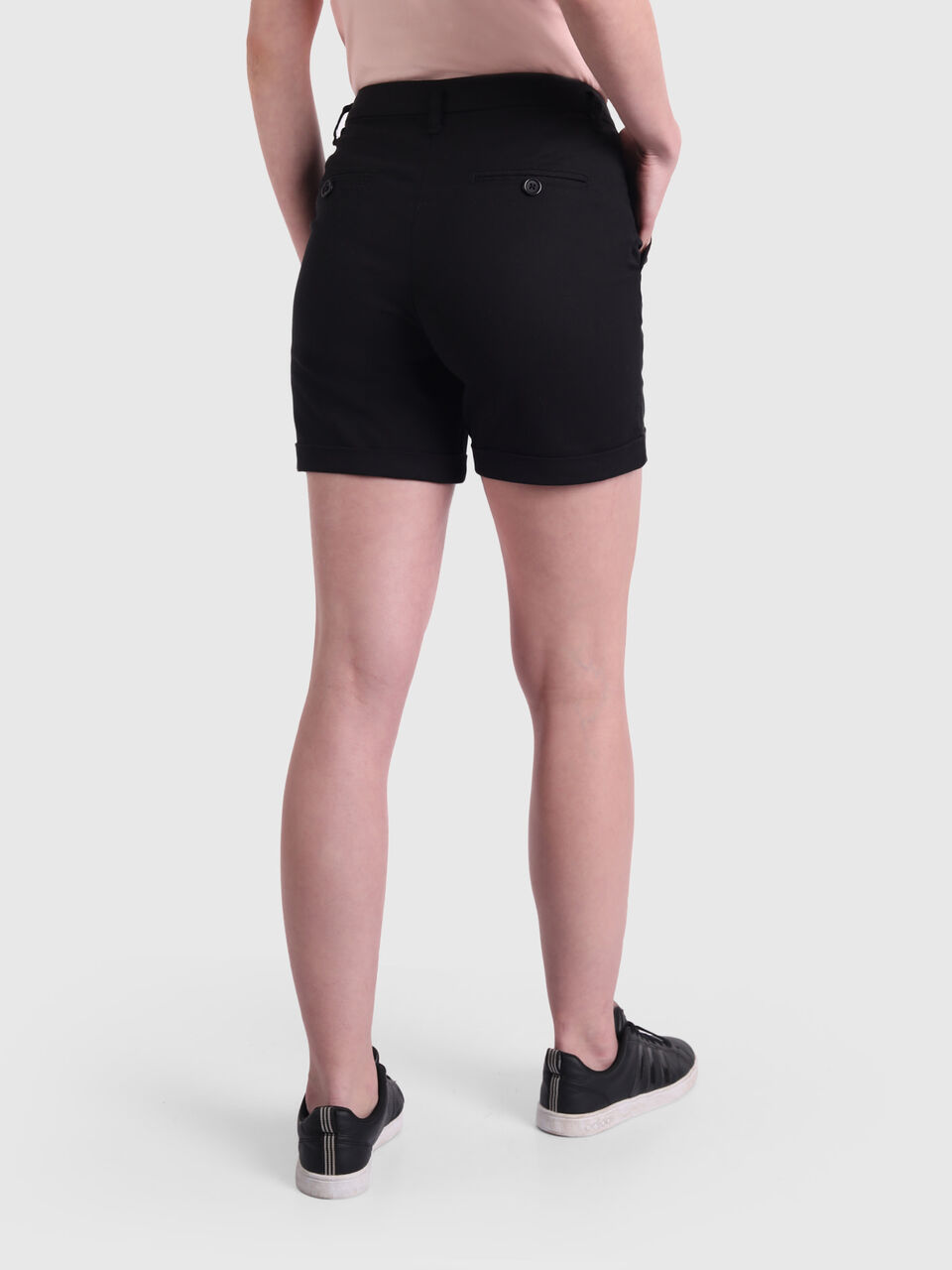 Solid core shorts image number null