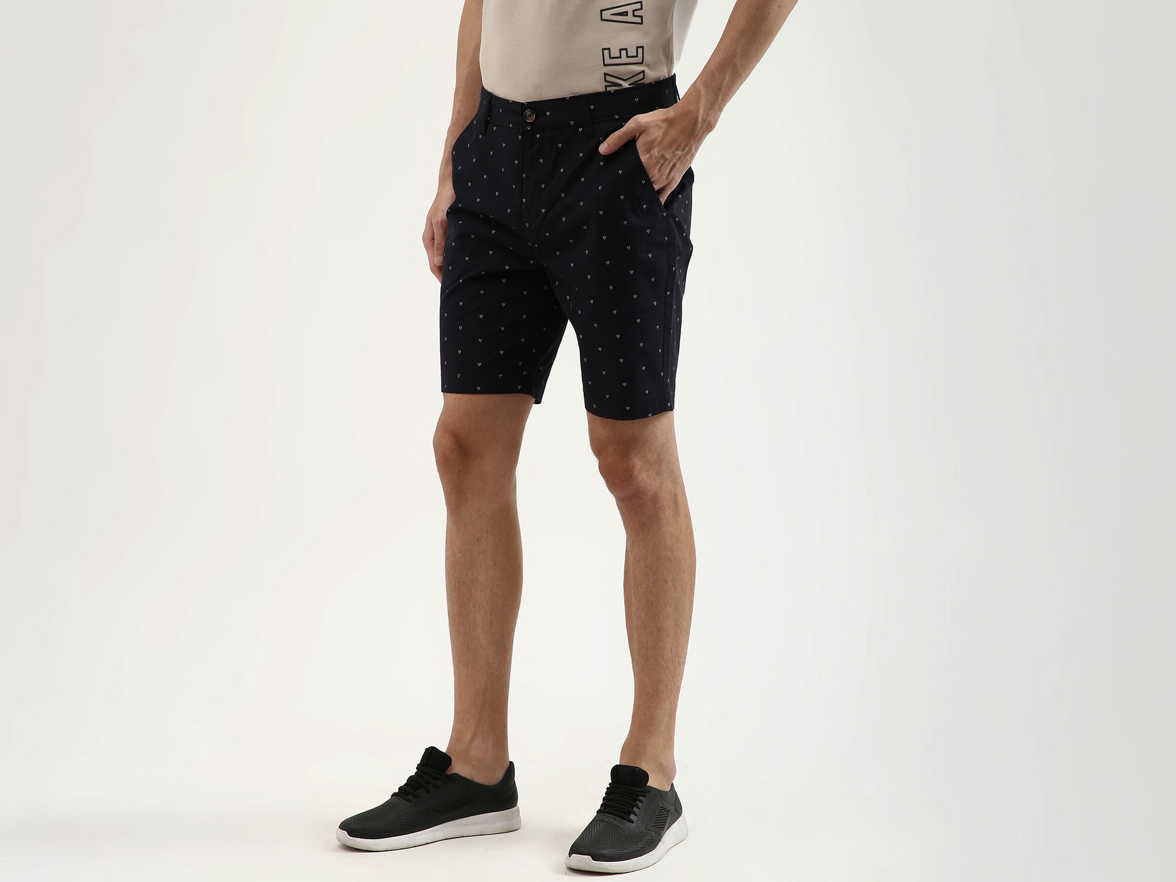 Slim Fit 2 Triangle Printed Shorts image number 1