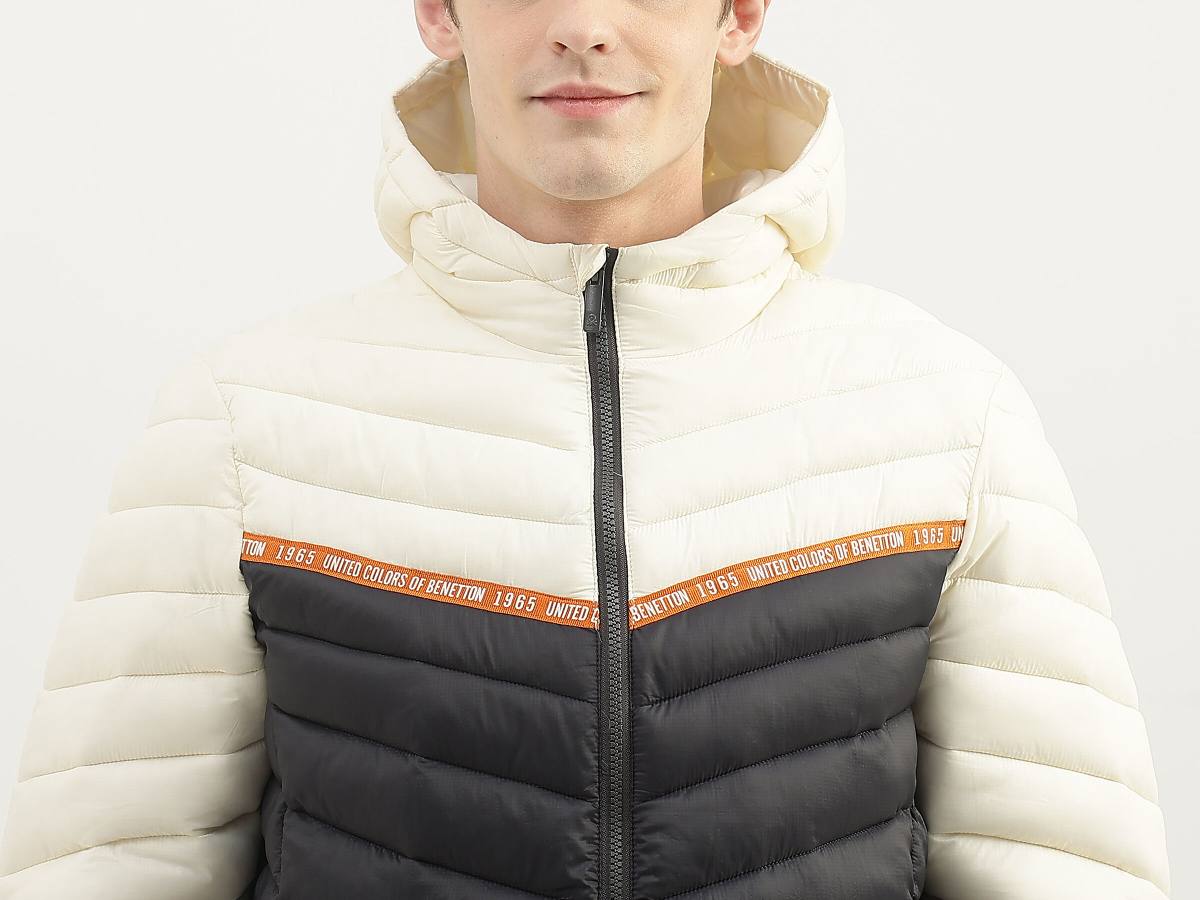 CHEVRON COLOR BLOCK PUFFER JACKET image number 5