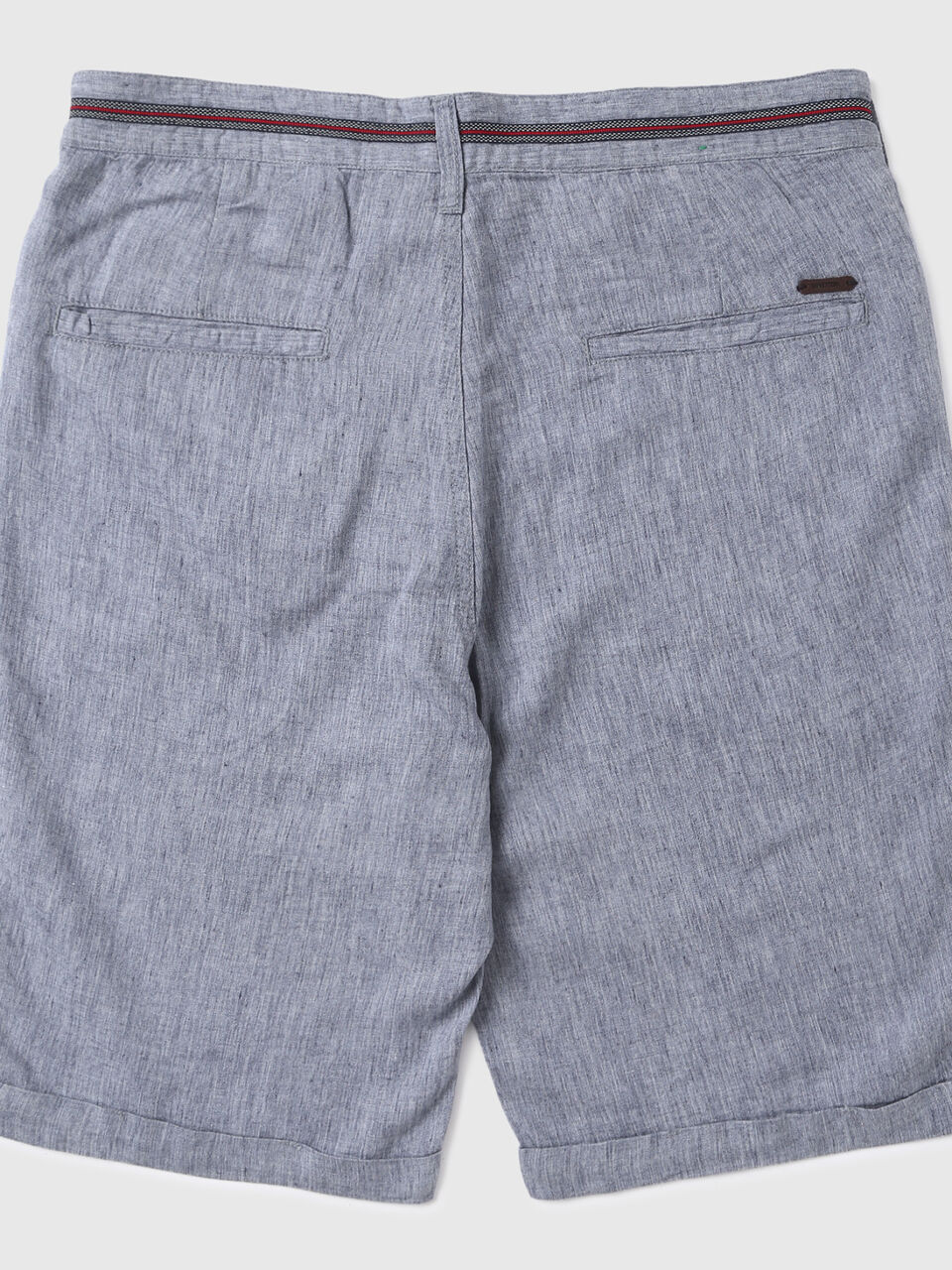 Mid Rise Slim Fit Lyocell Linen Shorts-Solid image number 2