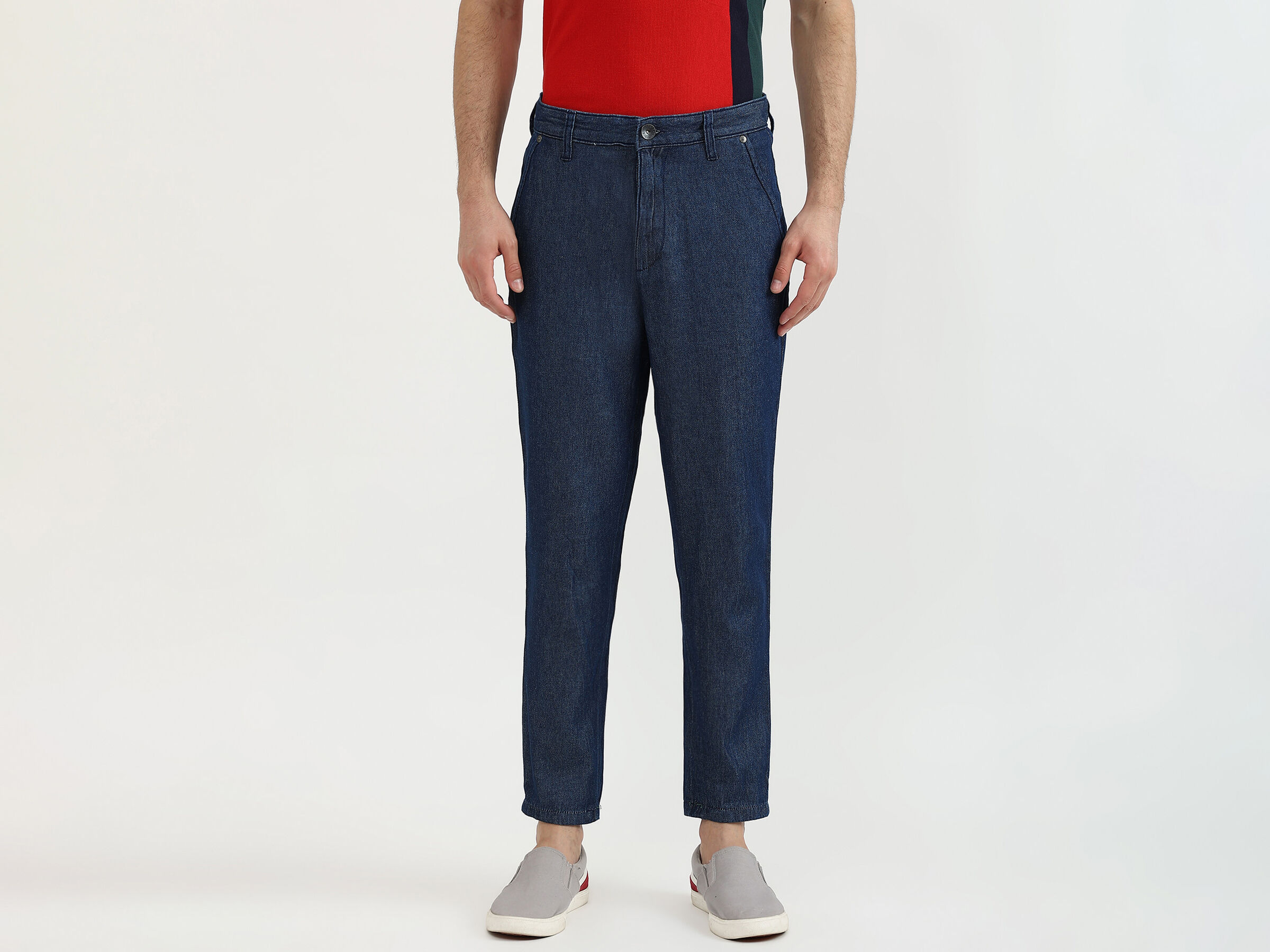 BAGGY FIT LT. WEIGHT JEANS image number 0