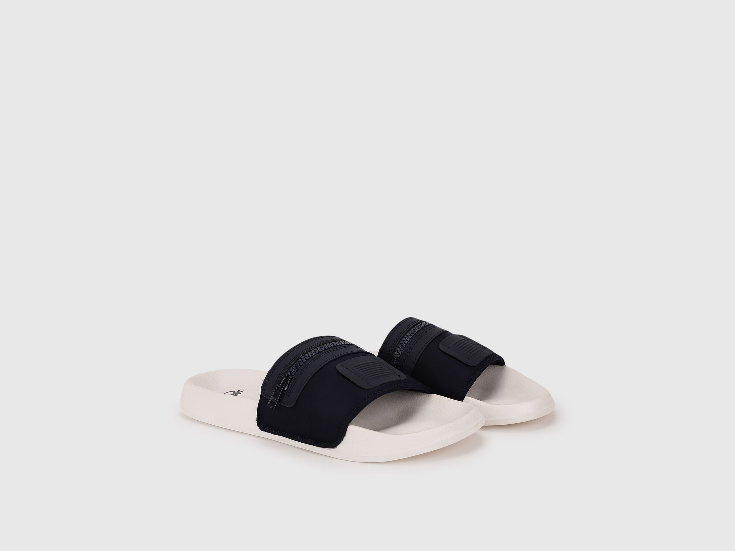 ZIPPER SLIDE image number 1