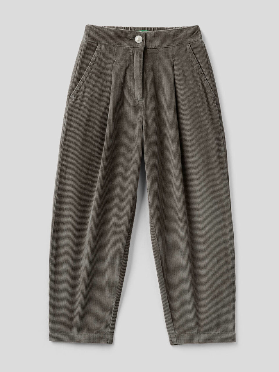 Pantalon slouchy en velours côtelé image number 1