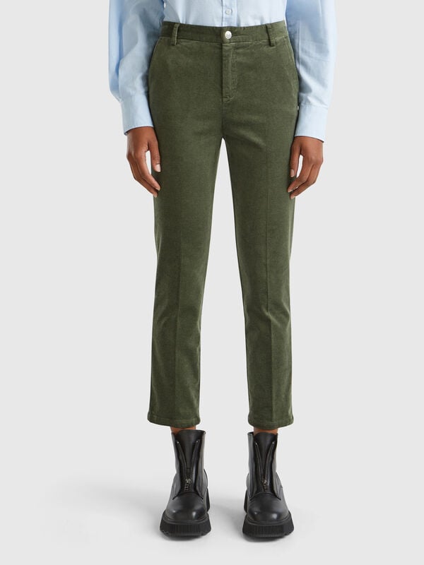 Pantalon chino en velours extensible Femme
