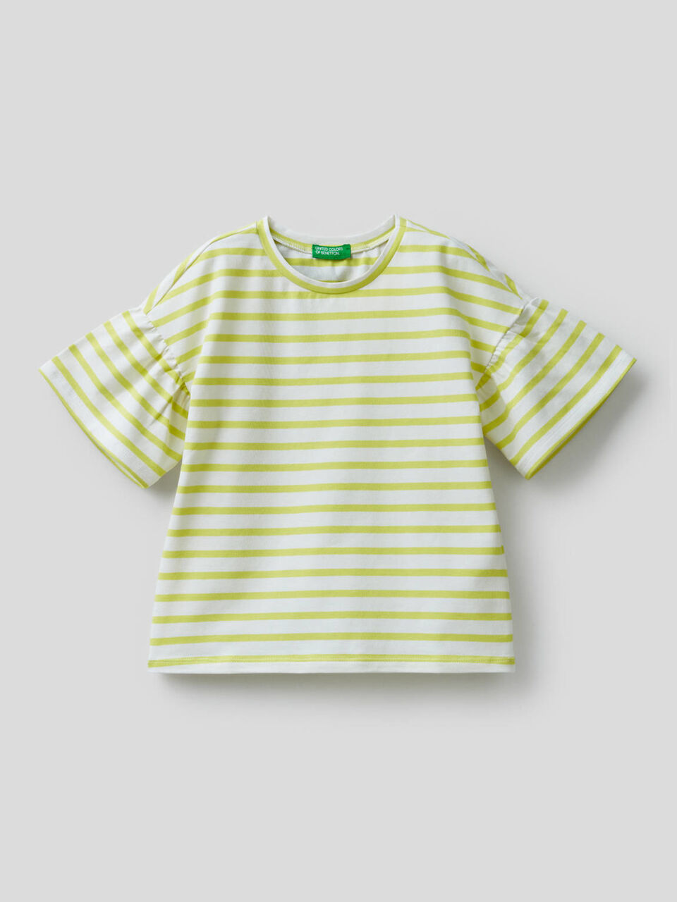 T-shirt with yarn dyed stripes image number 1
