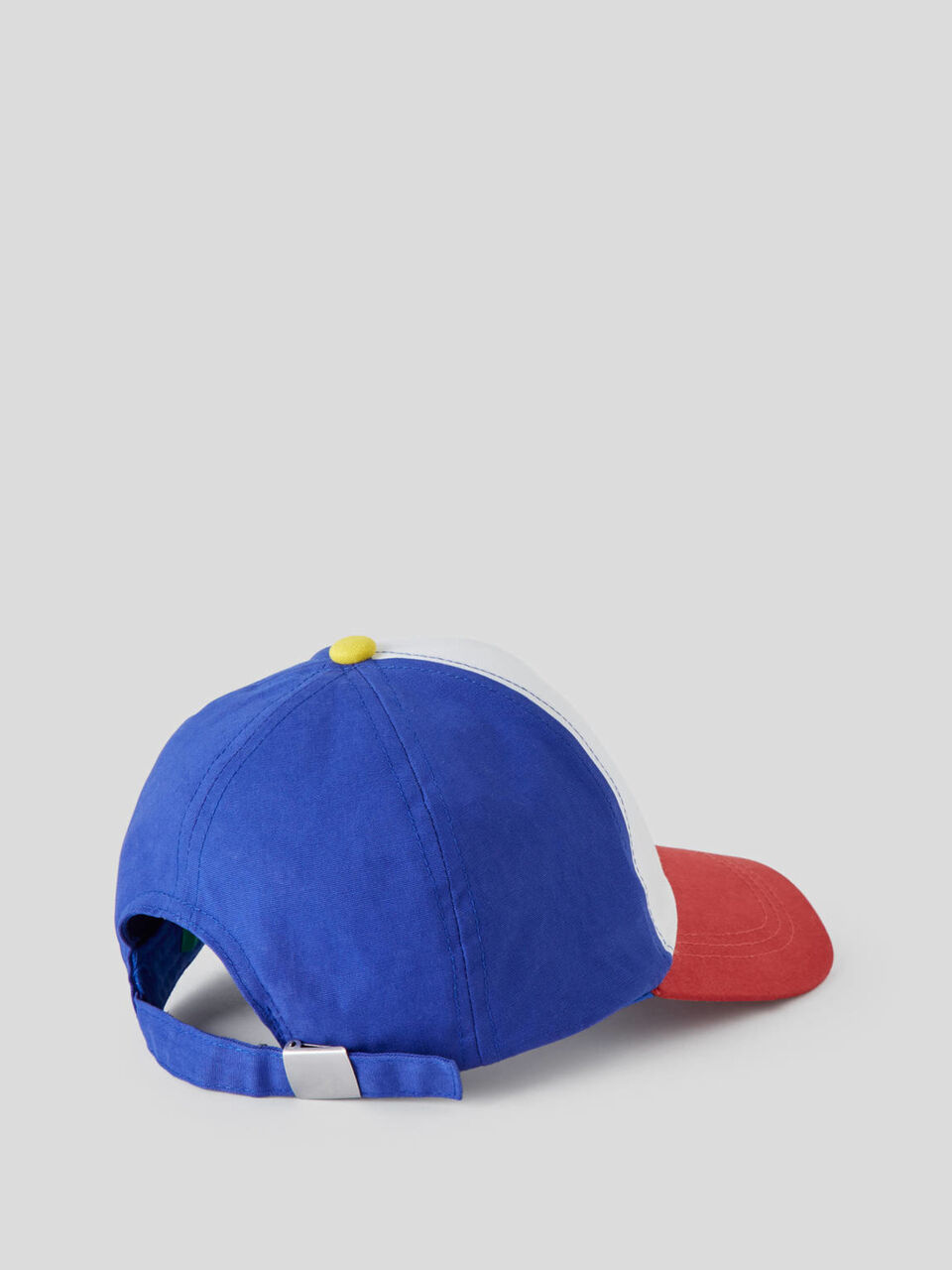 Cotton hat with brim image number 2