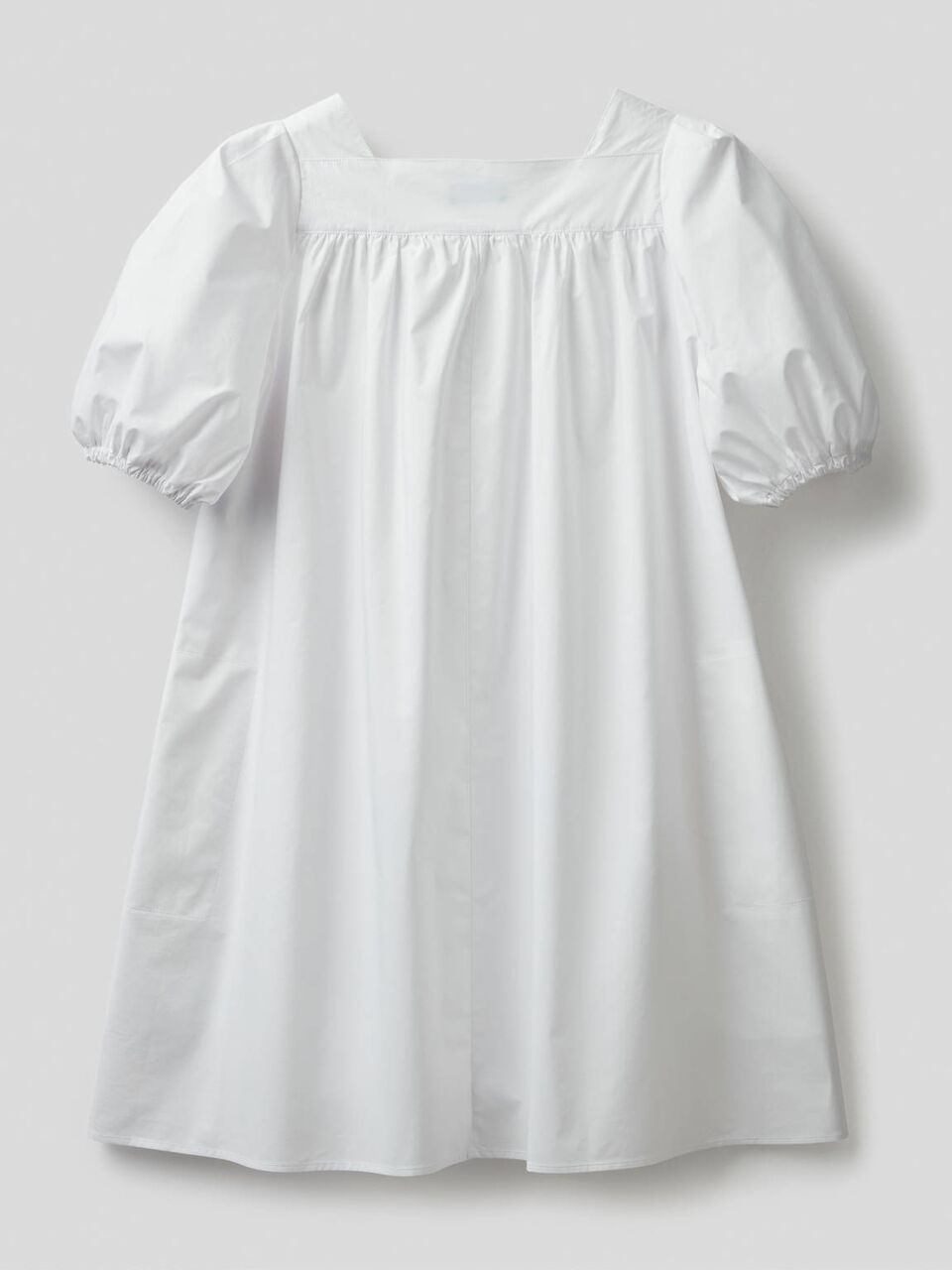 Kurzes Kleid mit 3/4-Ballonärmeln image number 2