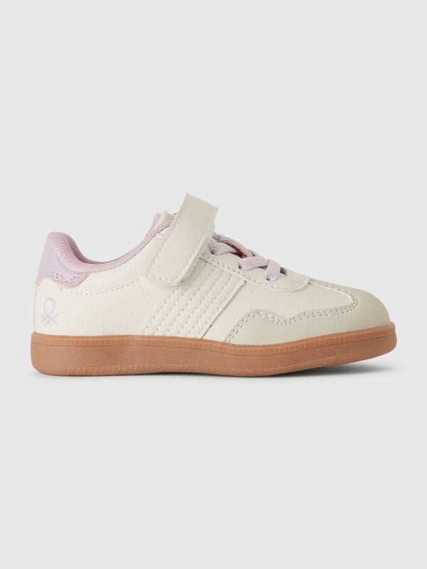 Sneakers aus beschichtetem Stoff und Wildleder Jungen