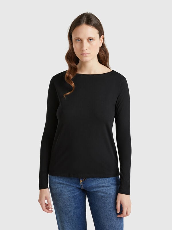 T-shirt with boat neck in 100% cotton Women