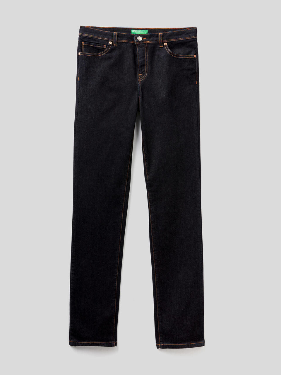 Jeans coupe droite en denim stretch image number 1