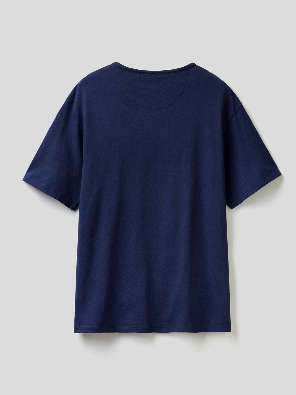 T-shirt serafino in misto lino image number 2