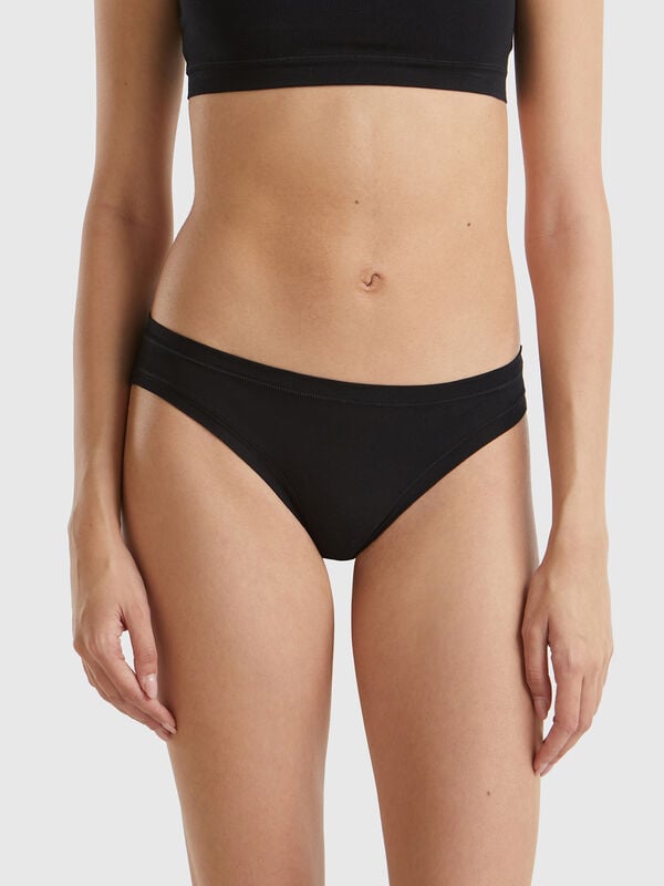 Underwear in super stretch cotton. Women