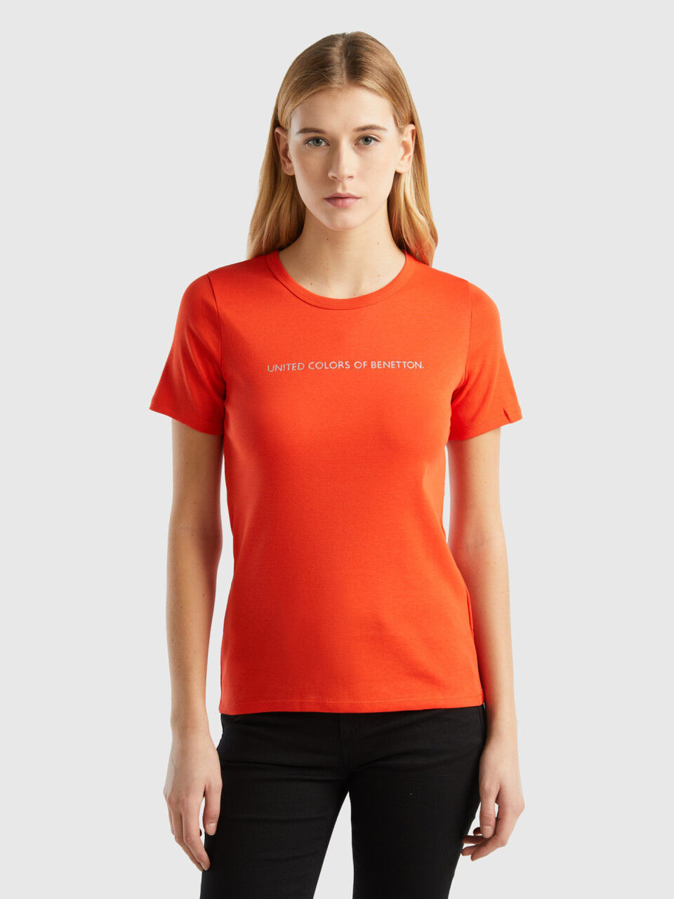 Magliette donna benetton 2025