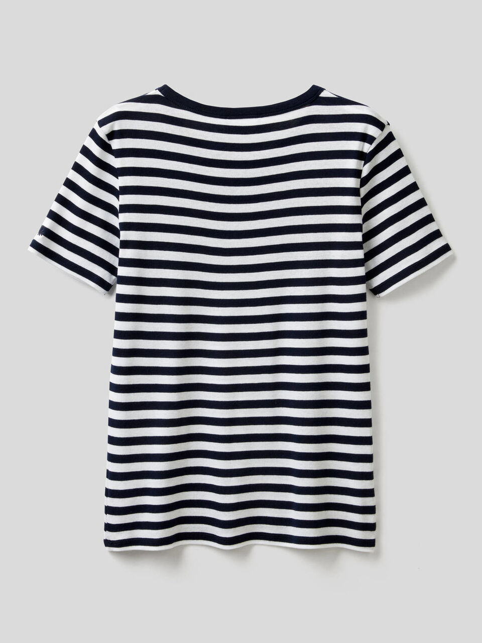Gestreiftes T-Shirt mit Rundhals image number 2