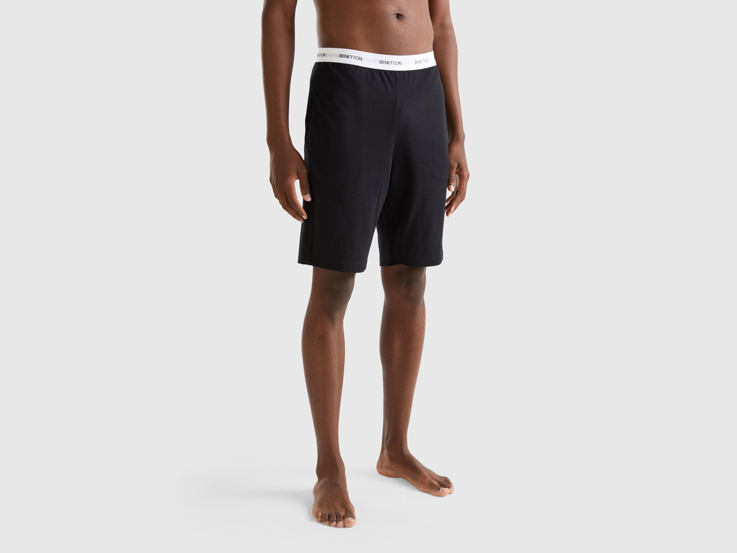 Pantaloni on sale corti benetton