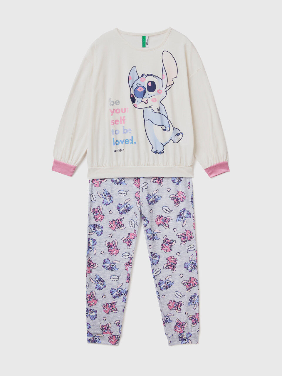 Warmer Pyjama mit Stitch-Print