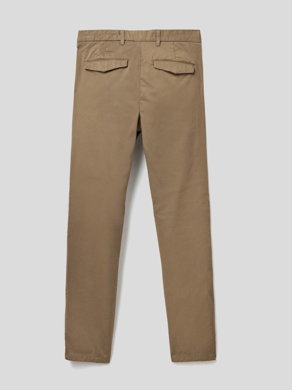 Chino coupe slim en coton image number 2