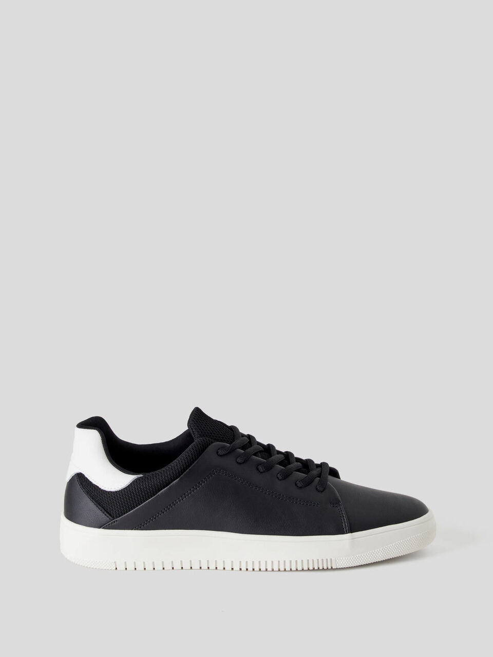 Sneakers en cuir avec détails en tissu image number 1