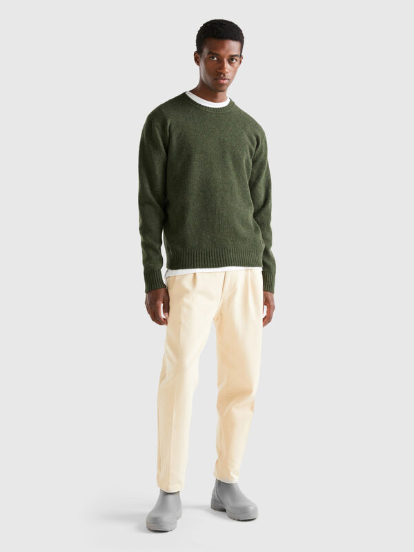 Trousers in cotton with pleats