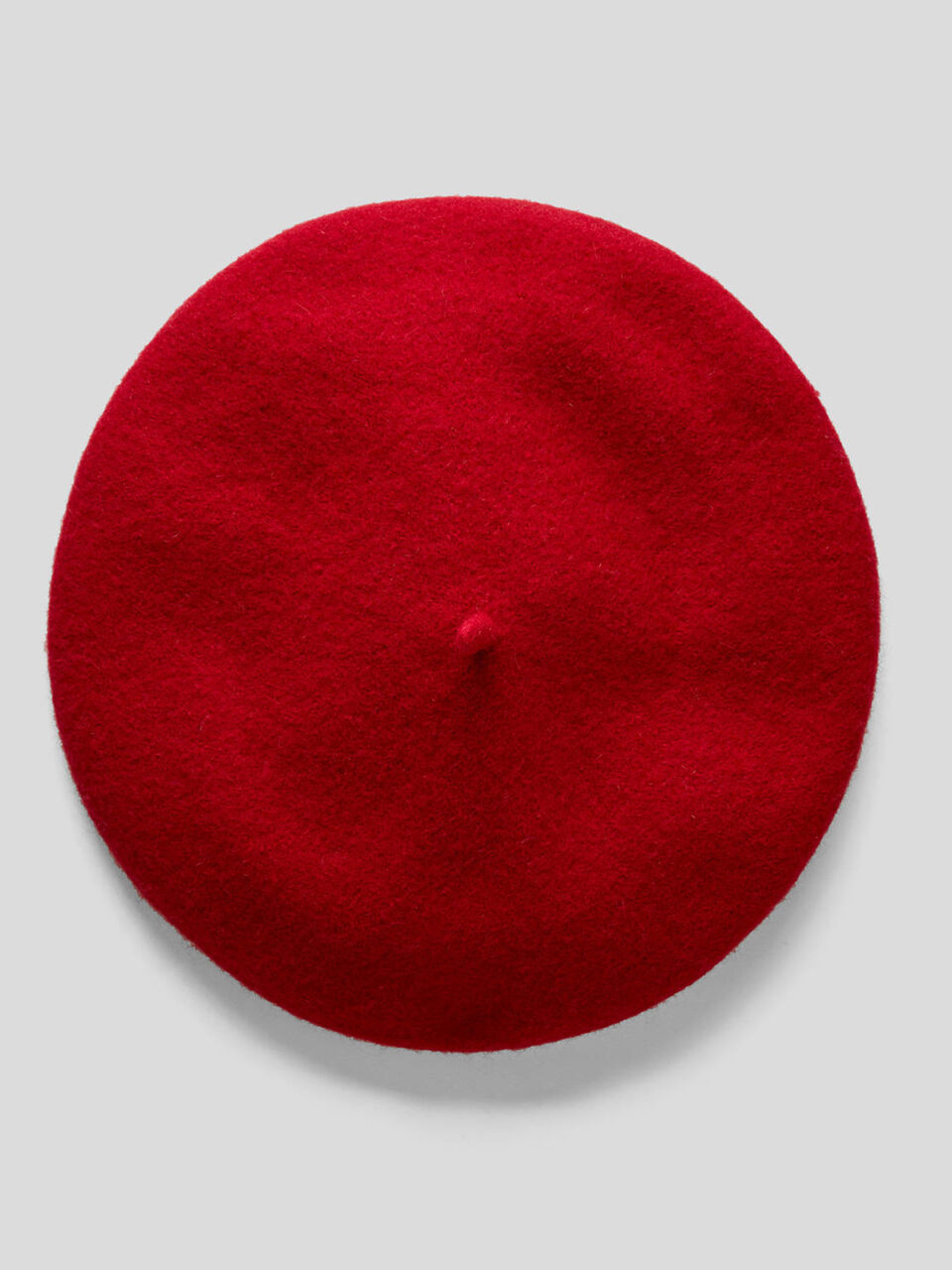 Classic beret in wool blend image number 1