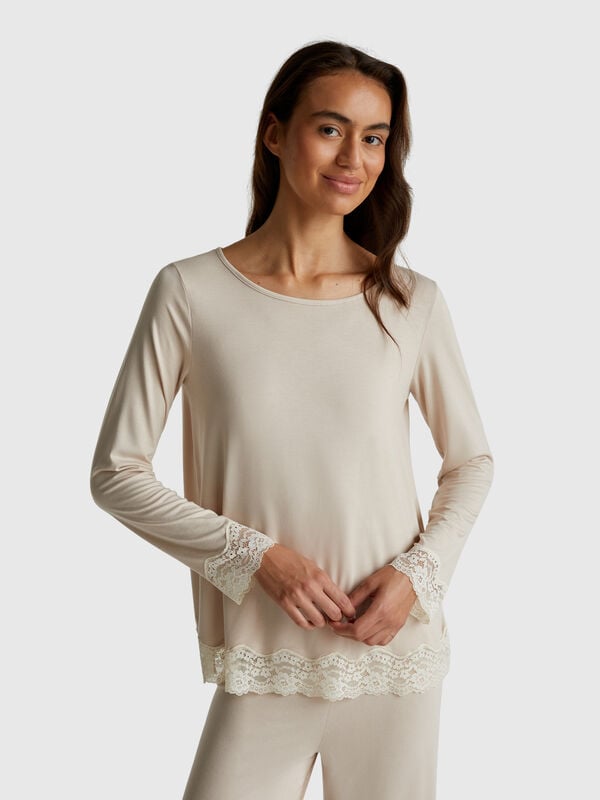 Maglia fluida con pizzo Donna
