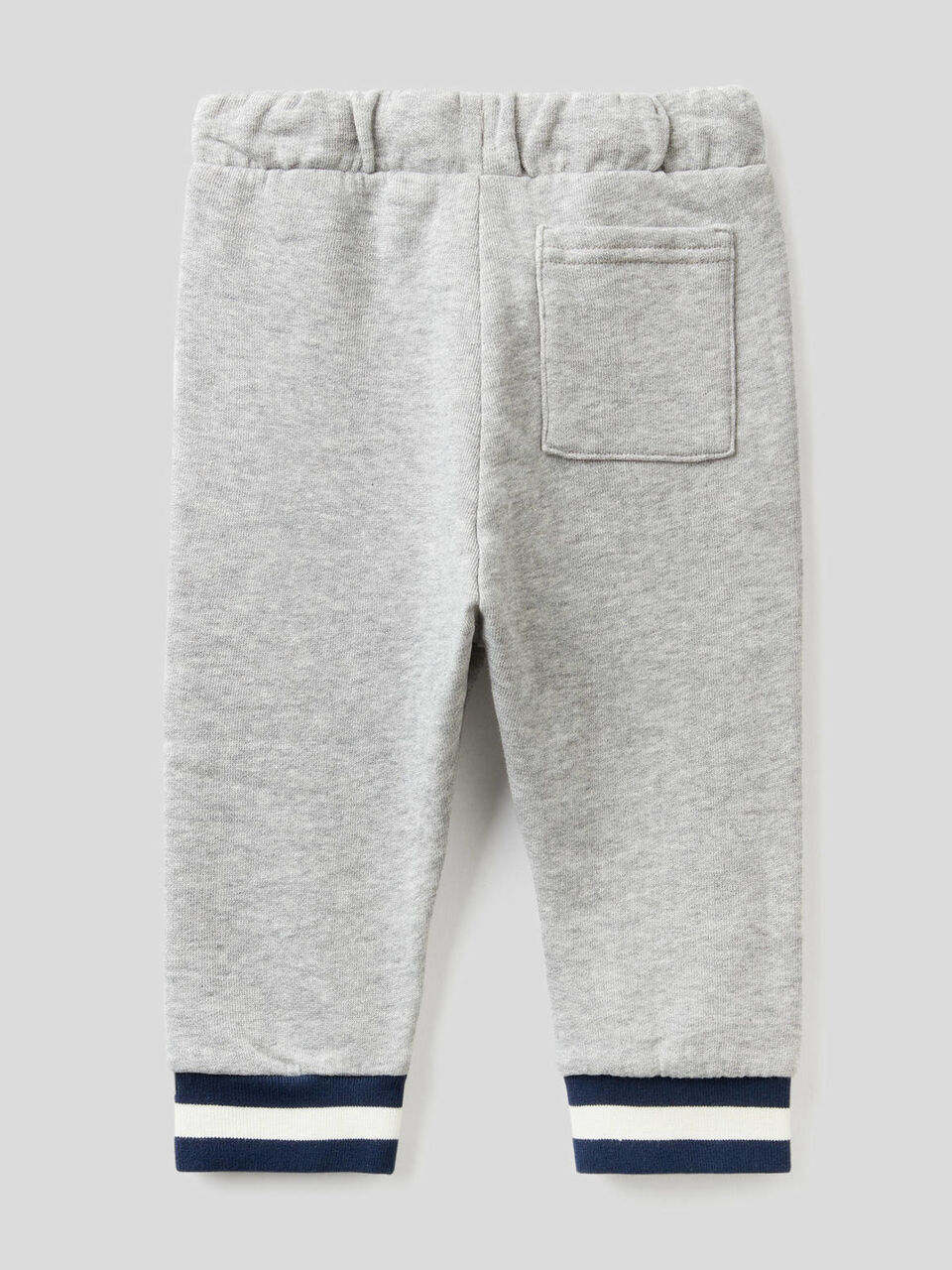 Pantalon en molleton avec broderie image number 2
