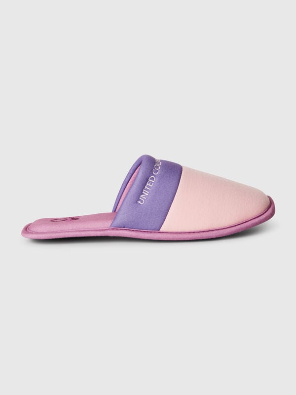 Chaussons avec logo