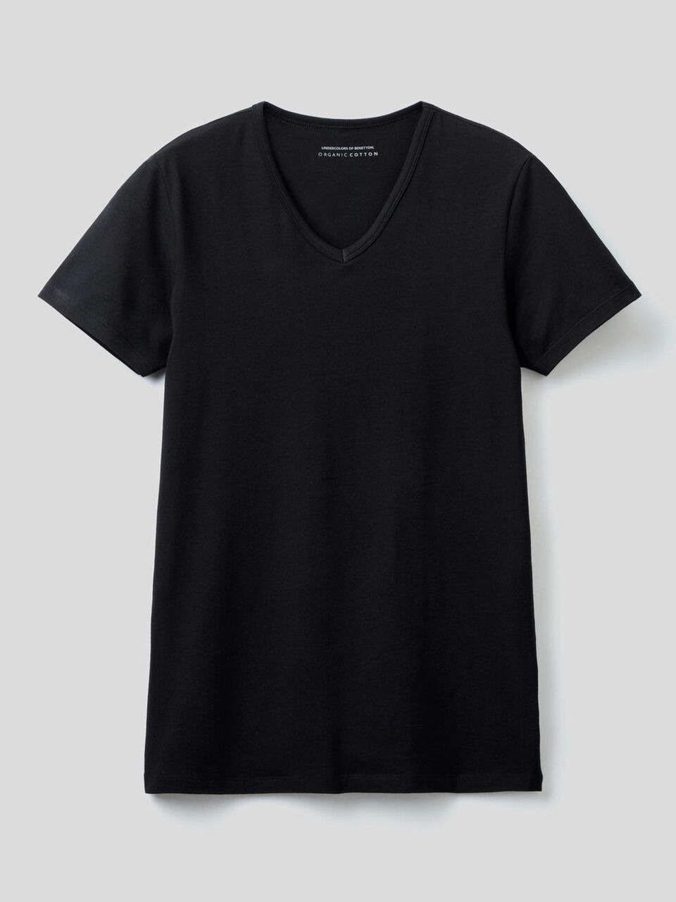 T-shirt basique avec col en V image number 1