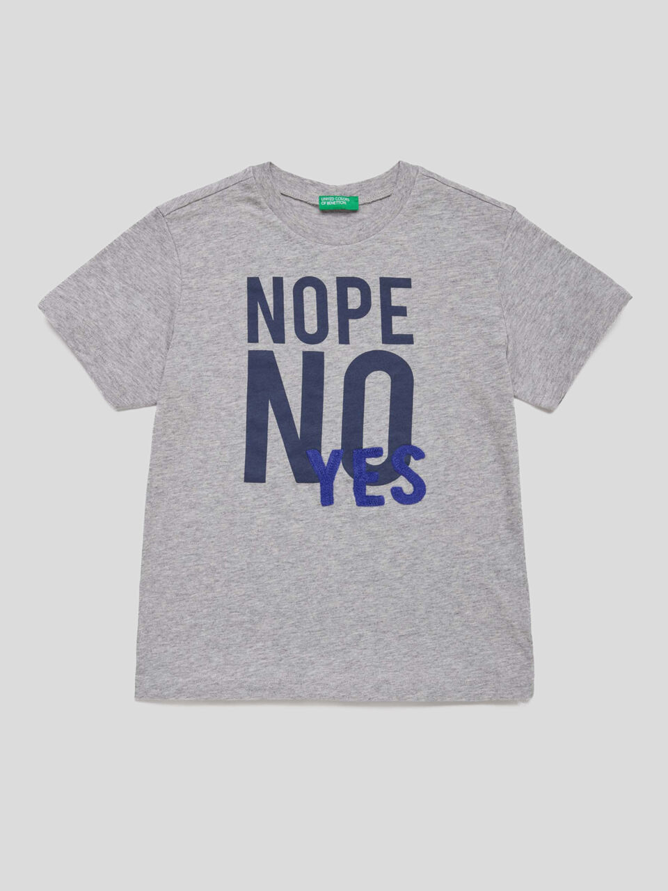 T-Shirt mit Print und Stickerei image number 1