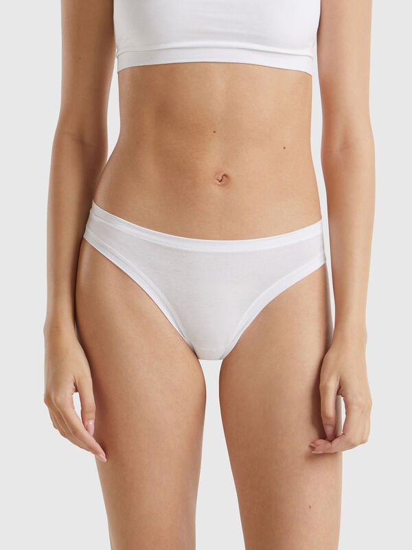 Underwear in super stretch cotton. Women