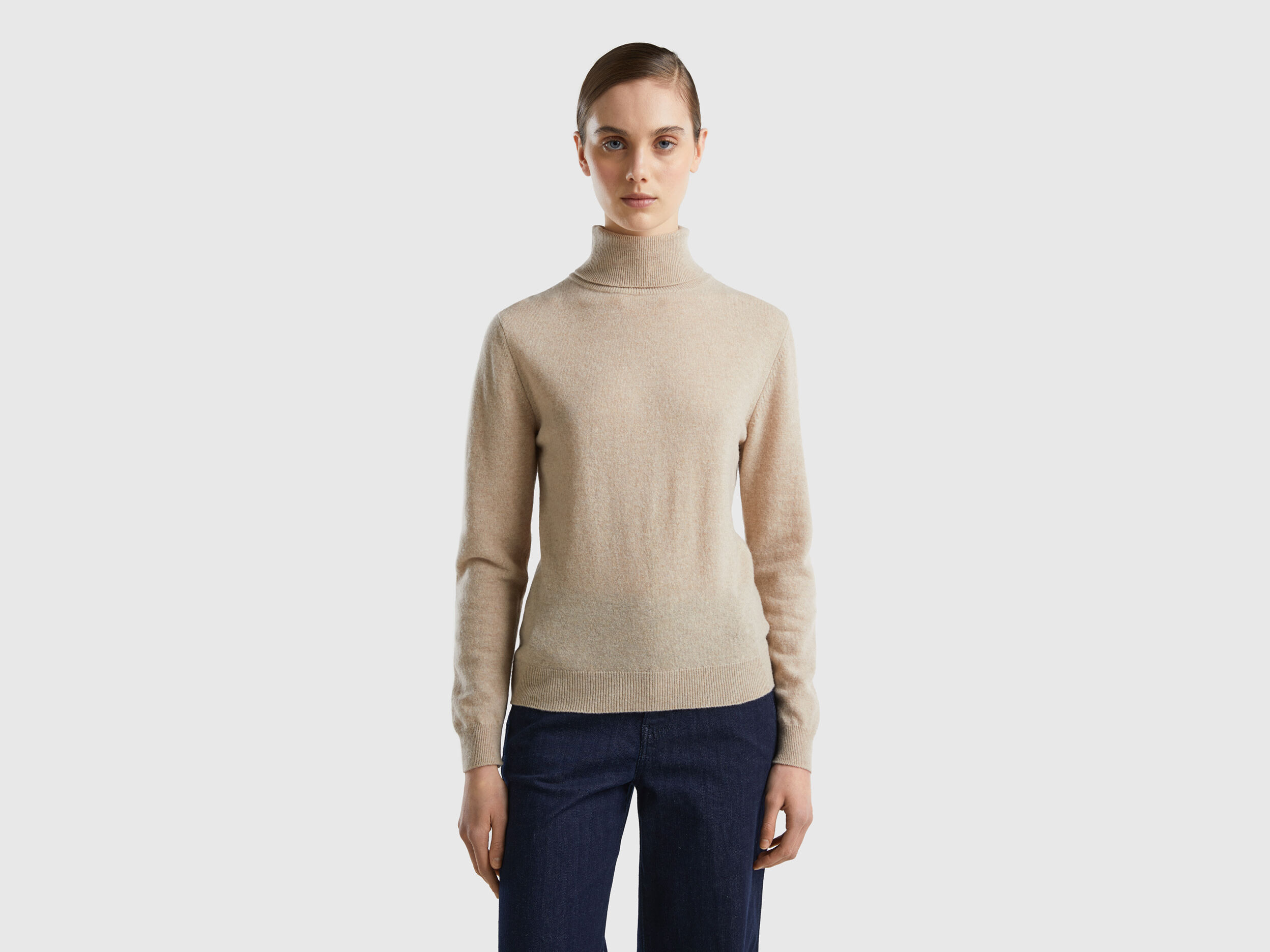 Maglione dolcevita beige in pura lana Merino Beige Benetton