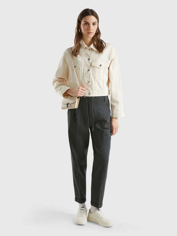 Pantalon uni à cordon de serrage Femme