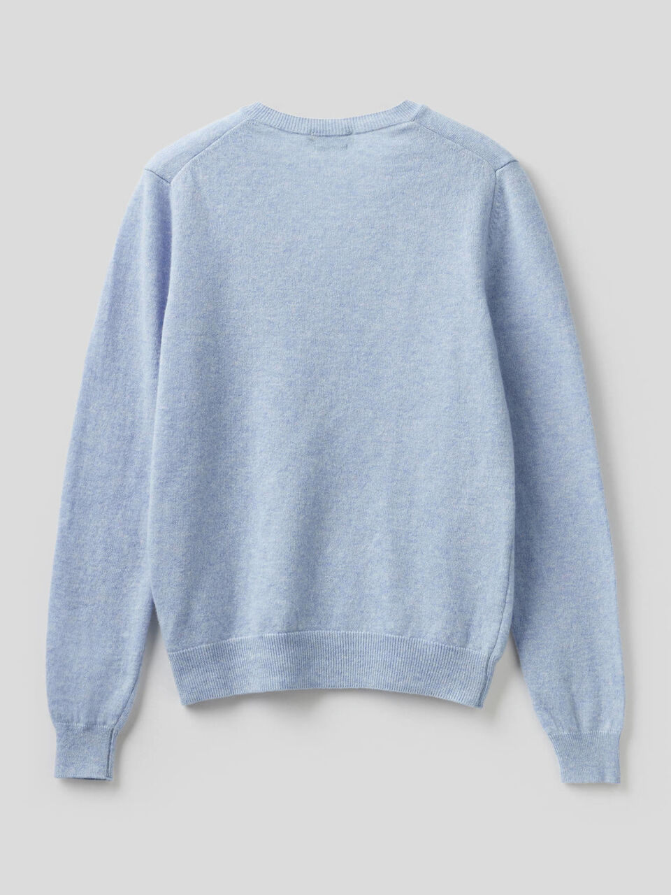 Maglia con scollo a V in pura lana vergine image number 2