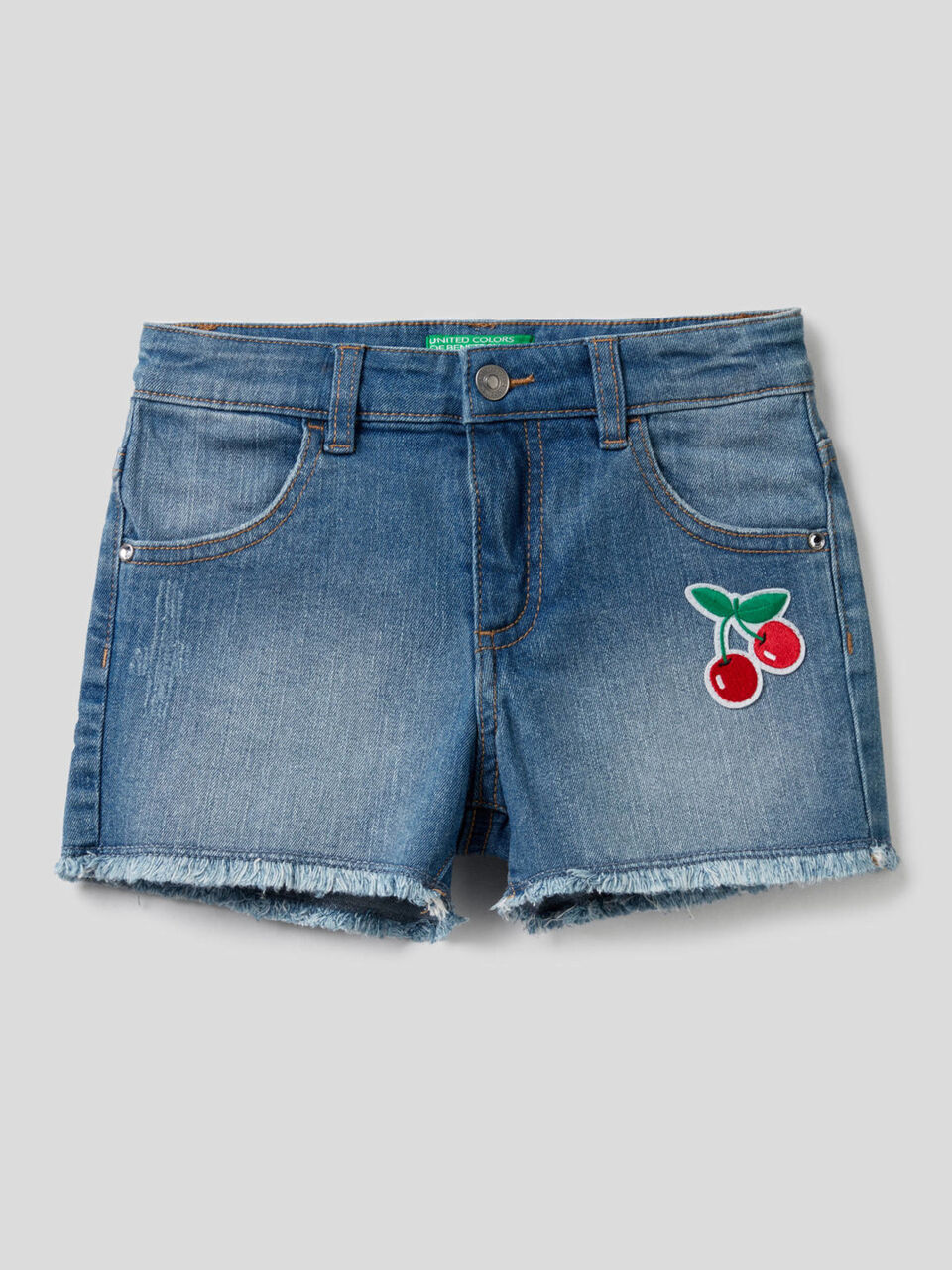 Shorts in jeans con patch image number 1