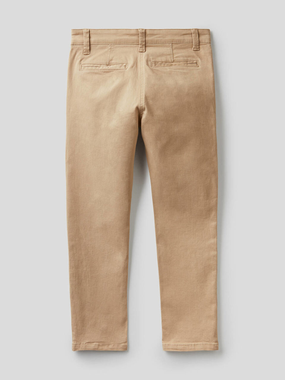 Pantalon coupe slim en coton stretch image number 2