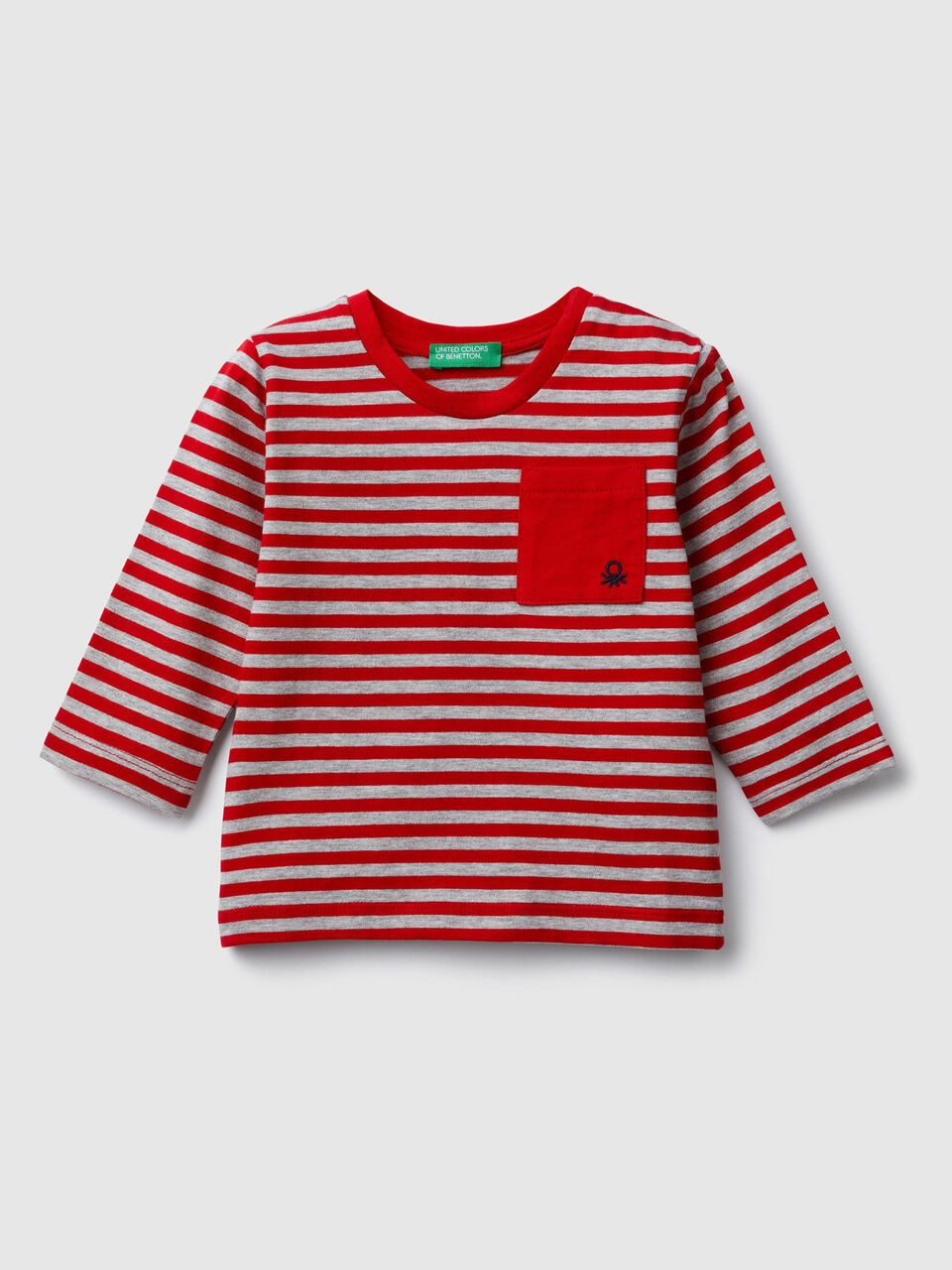 Gestreiftes T-Shirt mit Tasche image number 1