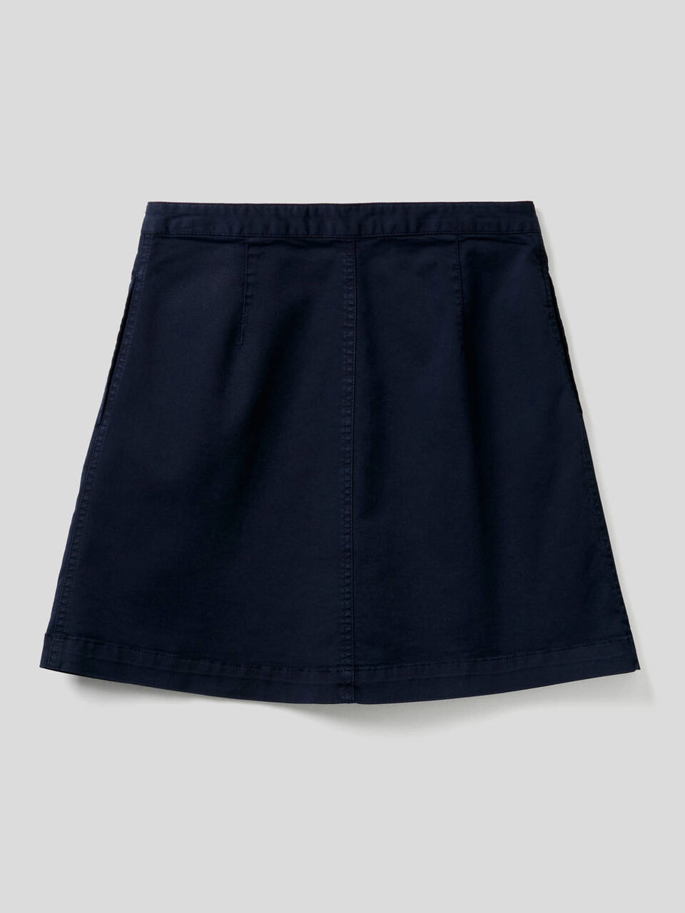 Flared short skirt image number 2