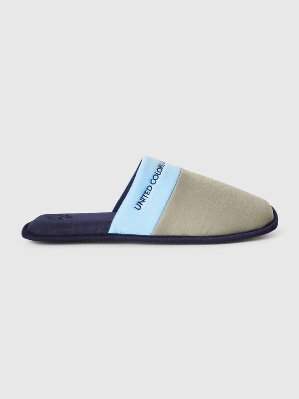Chaussons avec logo