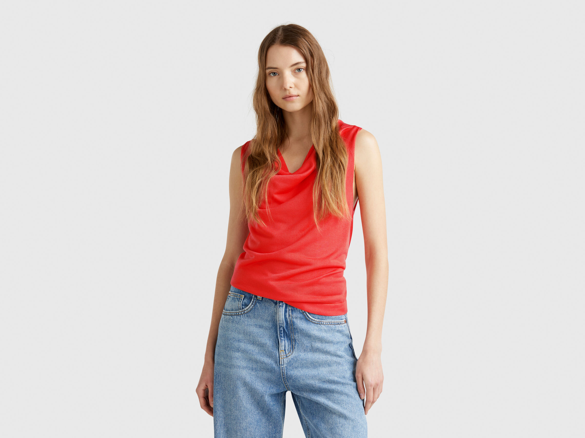 SLEEVELESS SWEATER Women image number 0