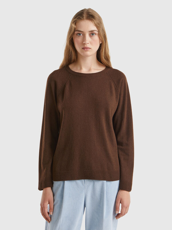 Pull ras du cou marron foncé en mélange de laine et de cachemire Femme