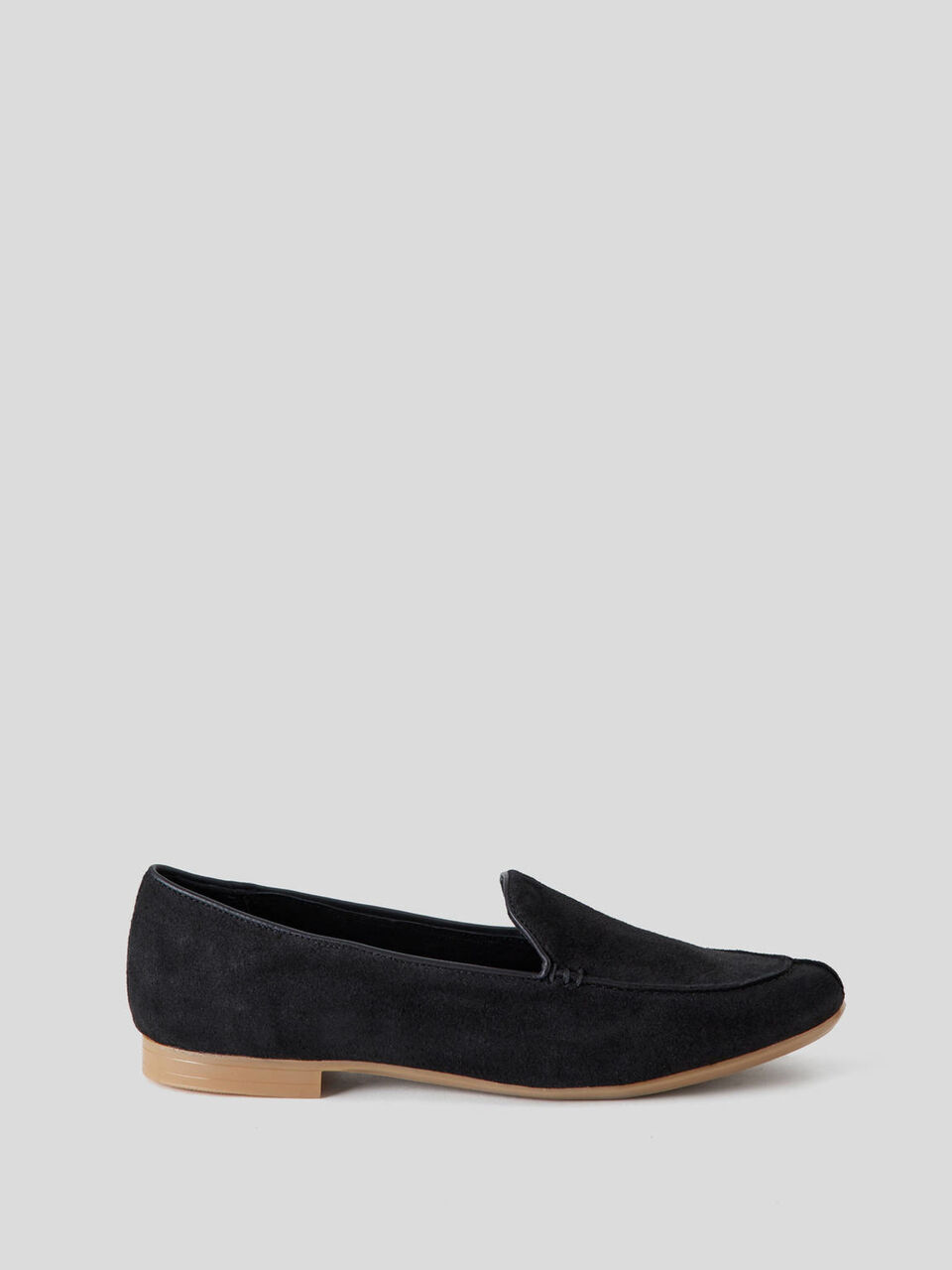 Chamois leather moccasins image number 1