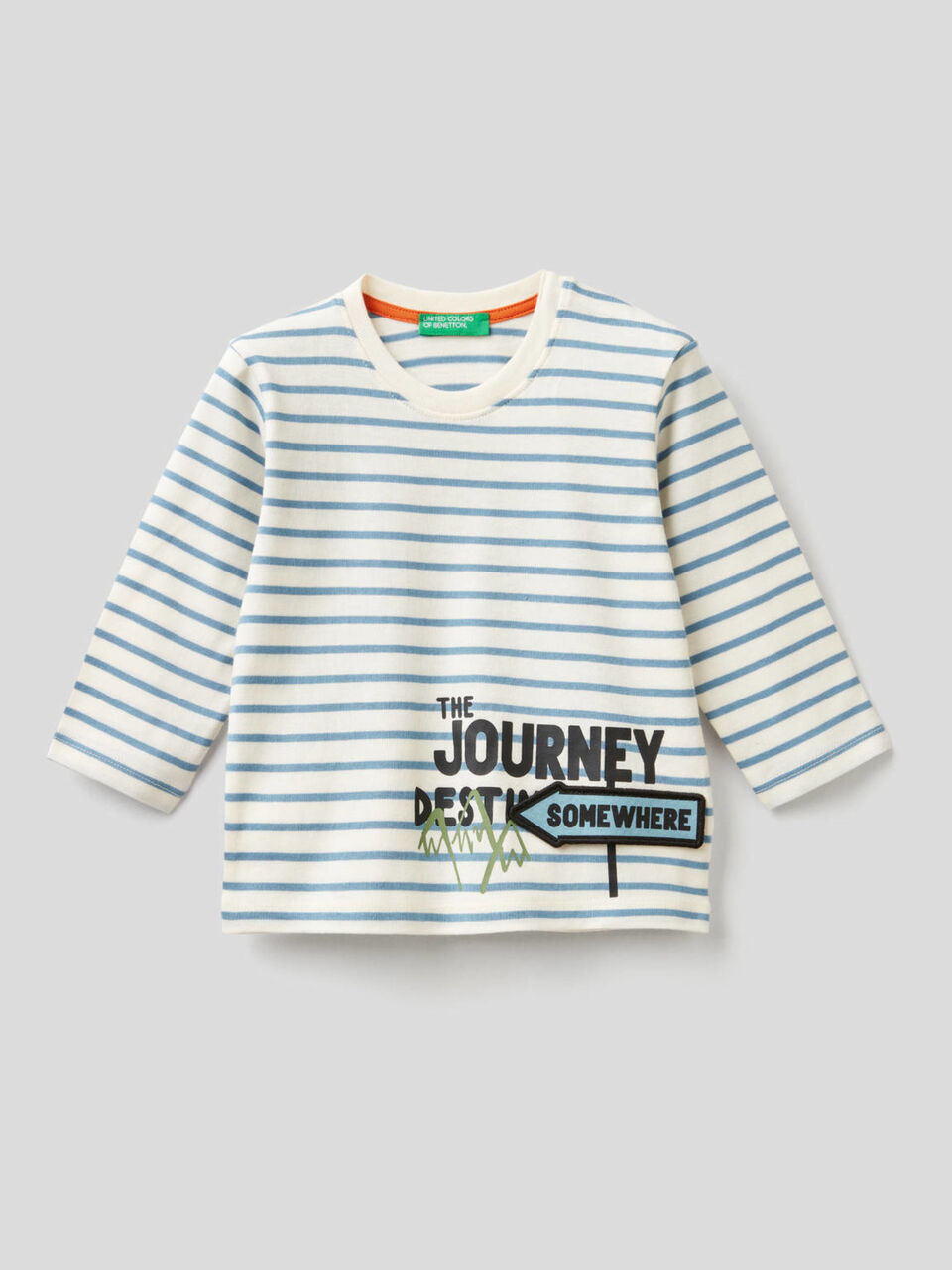 Gestreiftes T-Shirt mit 3D-Applikation image number 1