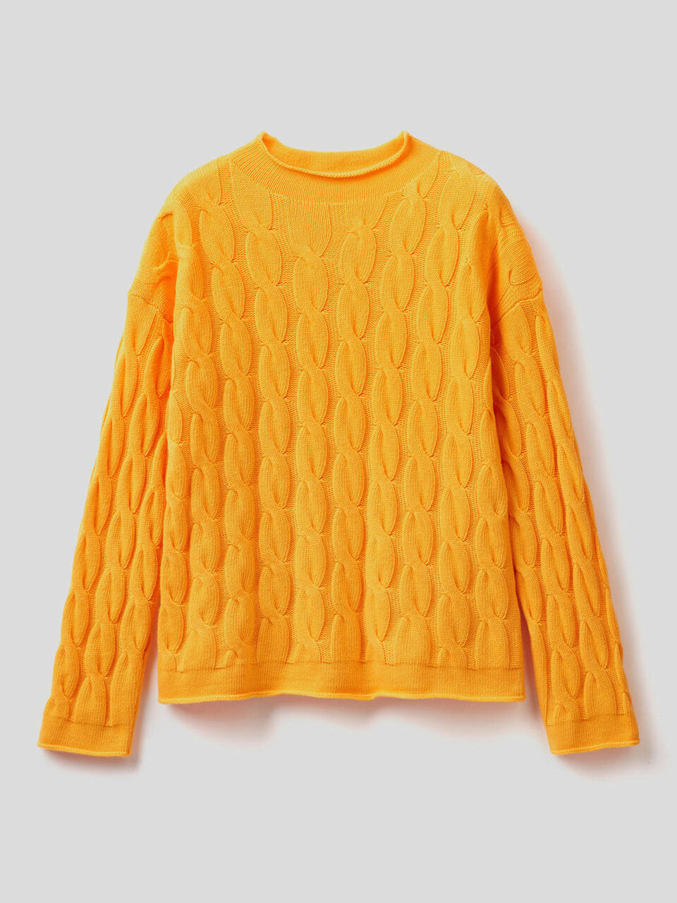 Pull avec torsades image number 1