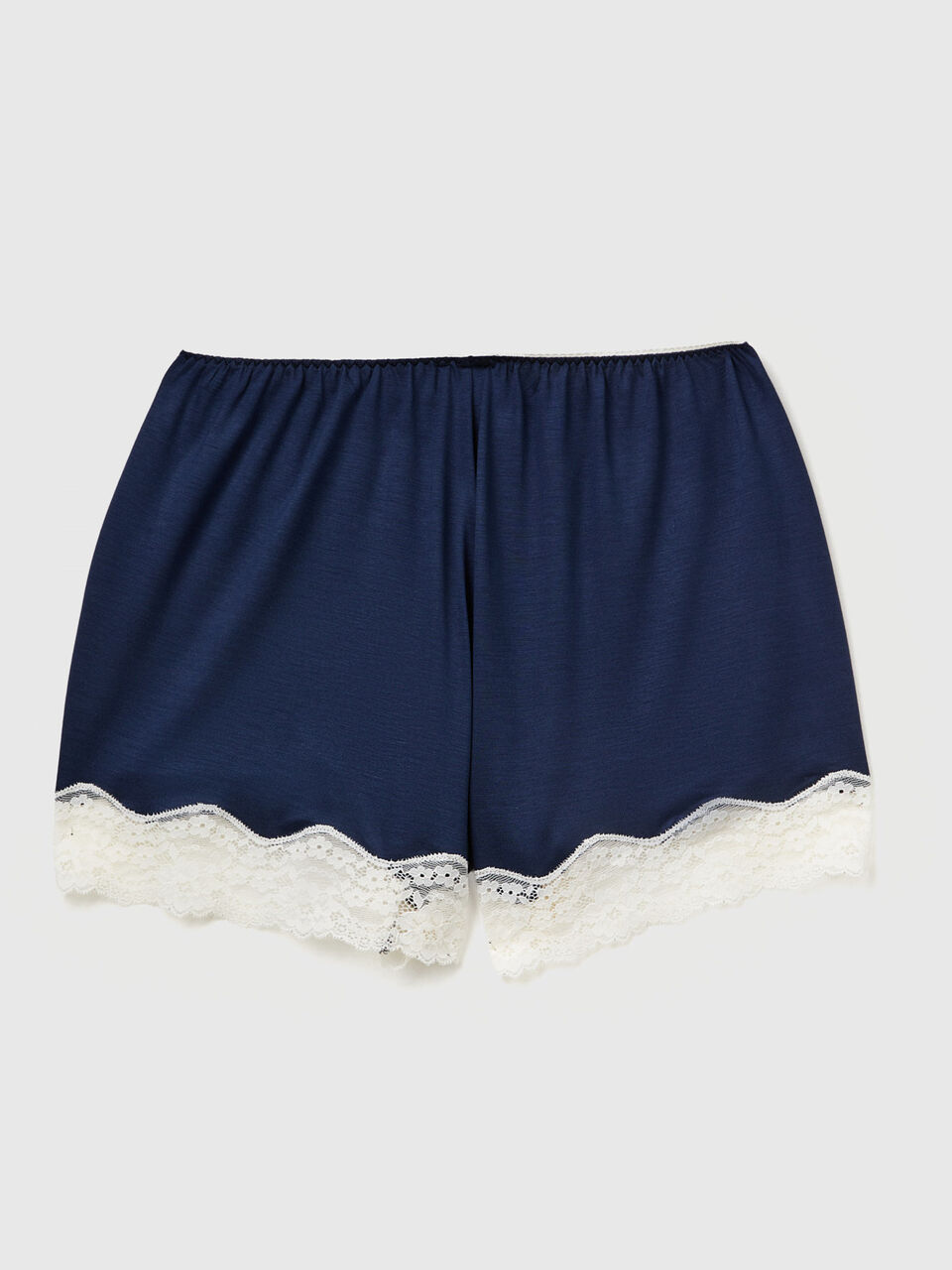 SHORTS Damen image number 2