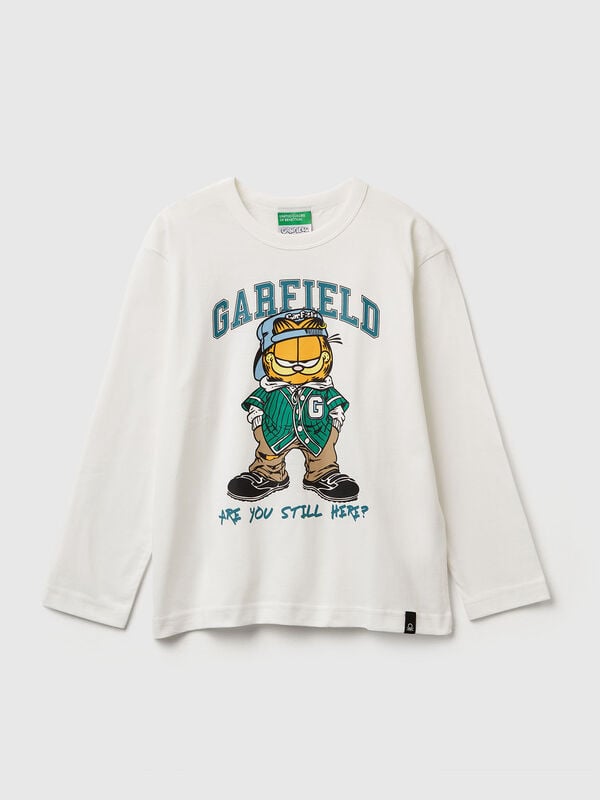 T-shirt featuring Garfield ©2025 by Paws, Inc. Junior Boy
